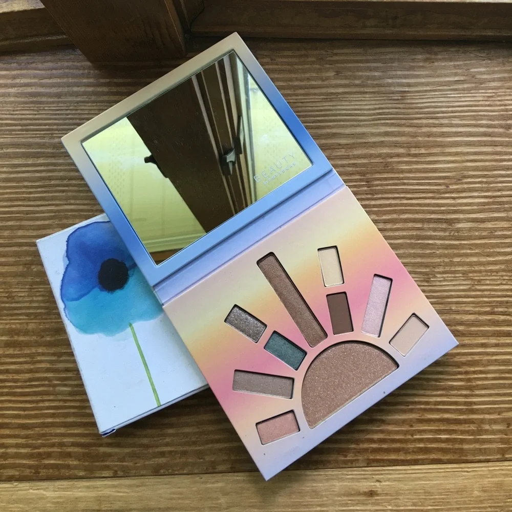 🎉HP x 2🎉 Dawn Eyeshadow Palette Beauty by PopSugar New